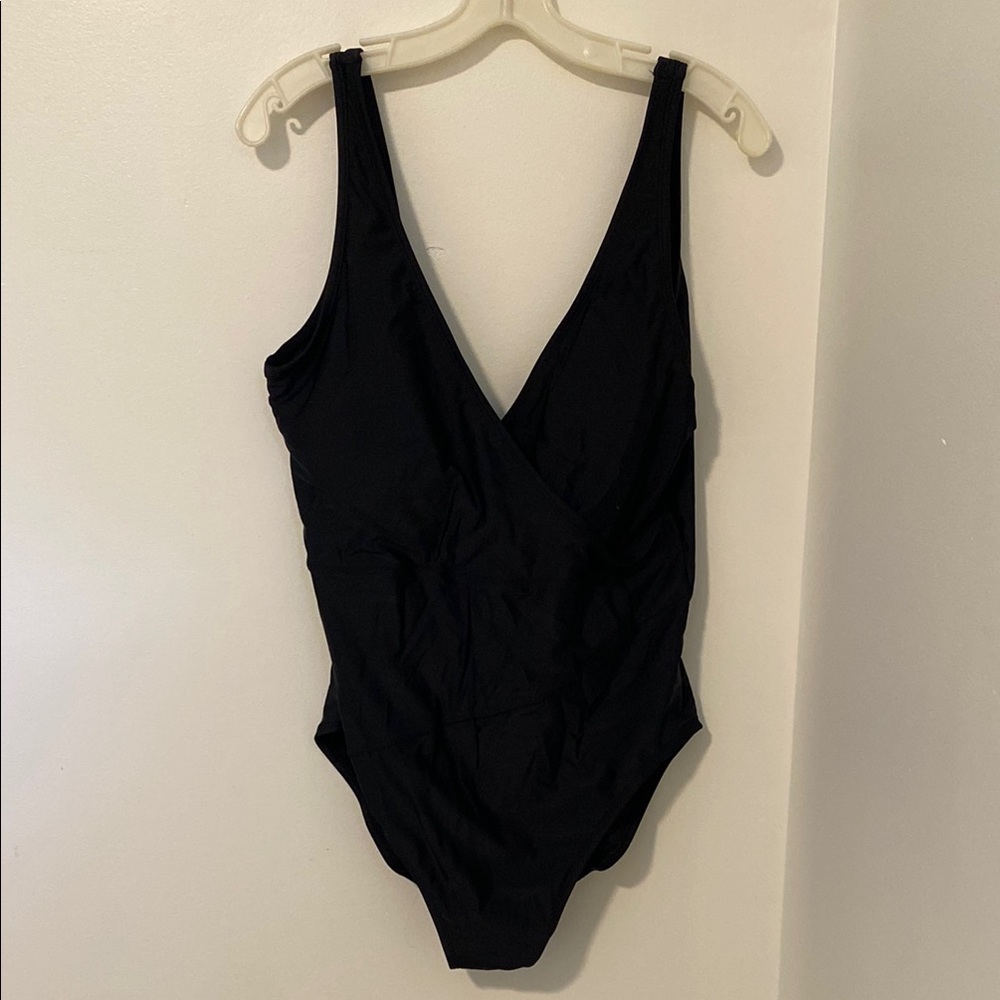 Tommy Hilfiger Ladies Black One Piece Bathing Swim Suit Size 16 Preowned